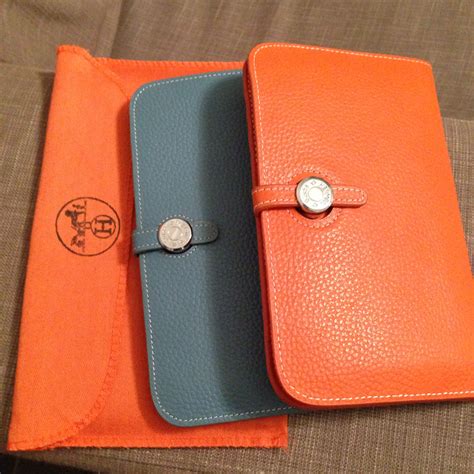 hermes passport wallet